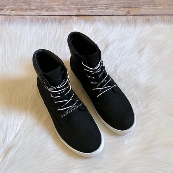 Timberland Black Dausette Sneaker Boots - Picture 5 of 8
